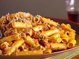 Rigatoni mit vegetarischer Bolognese