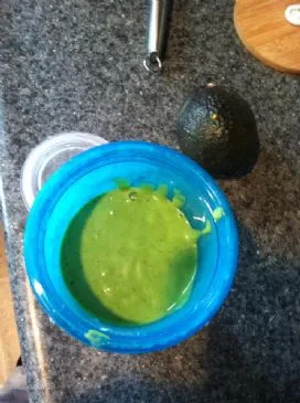 Mango-Avocado-Smoothie