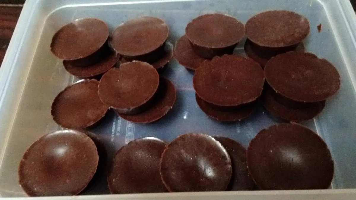 Schokoladen-Mandel-Kokos-Fettbomben