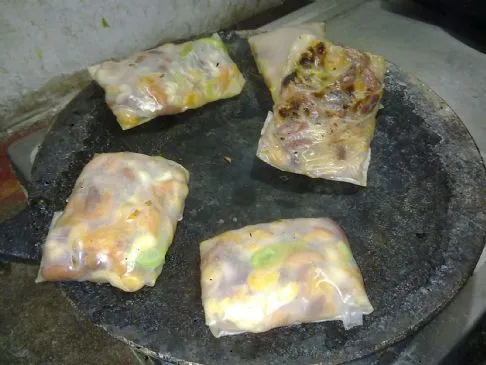 Bohnen-Tomaten-Reis-Wraps