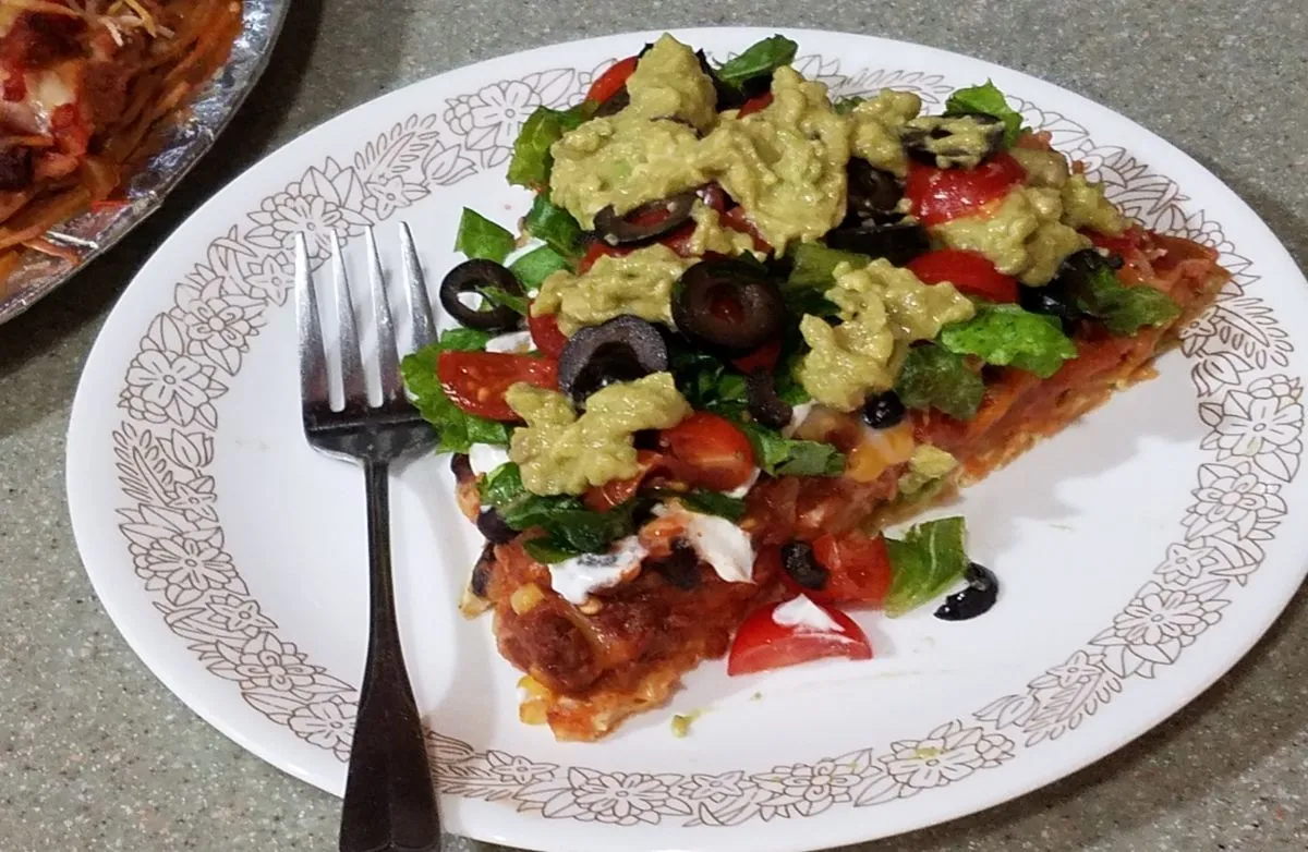 Mexikanische Pizza (Spaghetti-Kruste) 1/8 Pizza