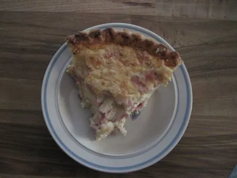 Schinken- und Schweizer Käse-Quiche