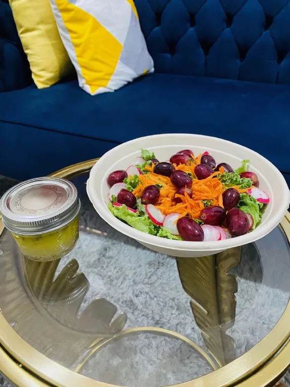 Grünkohlsalat mit Trauben