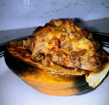 Gefüllter Eichelkürbis