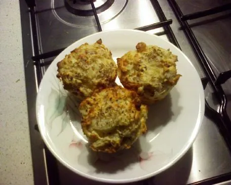 Herzhafte Salami-Muffins