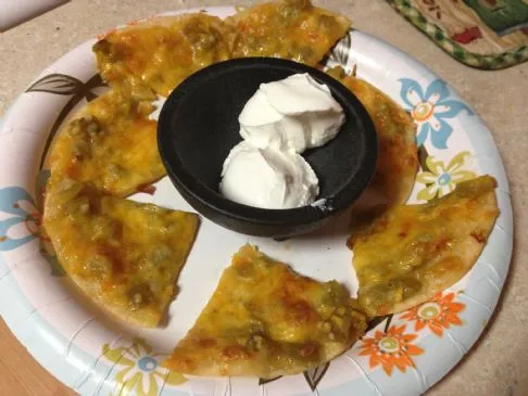 Käse-Chili-Aprikosen-Tortilla-Crisp