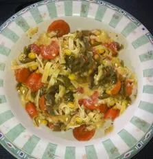 Fleischbällchen-Nudelsuppe