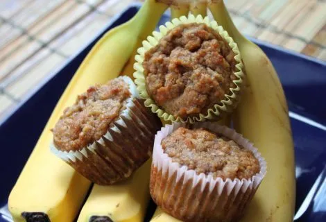 Getreidefreie Bananenmuffins mit Schokoladenstückchen (Mini-Größe)