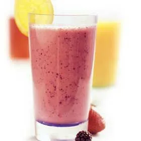 Gesunder regenerierender Obst-Smoothie