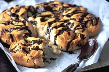 Apfel- und Sultaninen-Schnecken