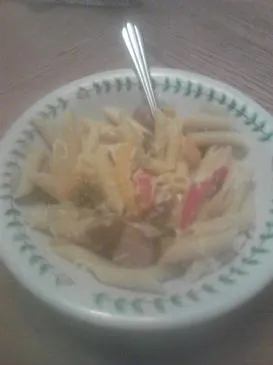 Hähnchen mit italienischer Wurst, Gemüse und Pasta