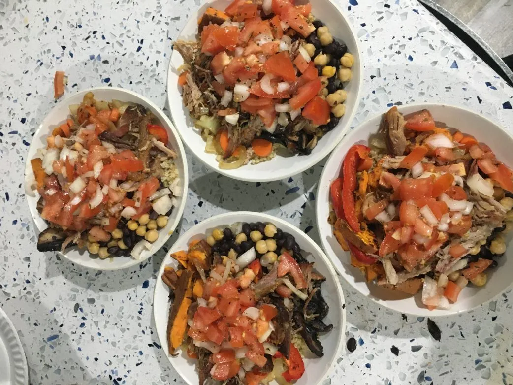 Pulled Pork Quinoa Bowl Sandi