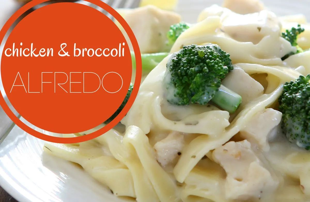 Hähnchen und Brokkoli Alfredo