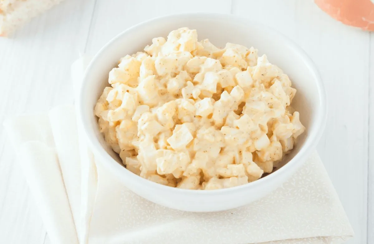 Low-Carb Ei- und Quarksalat