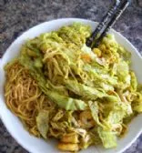 Scharfe Gelbe Garnelen-Nudeln