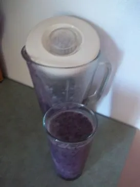 Leckerer Mandel-Frucht-Smoothie