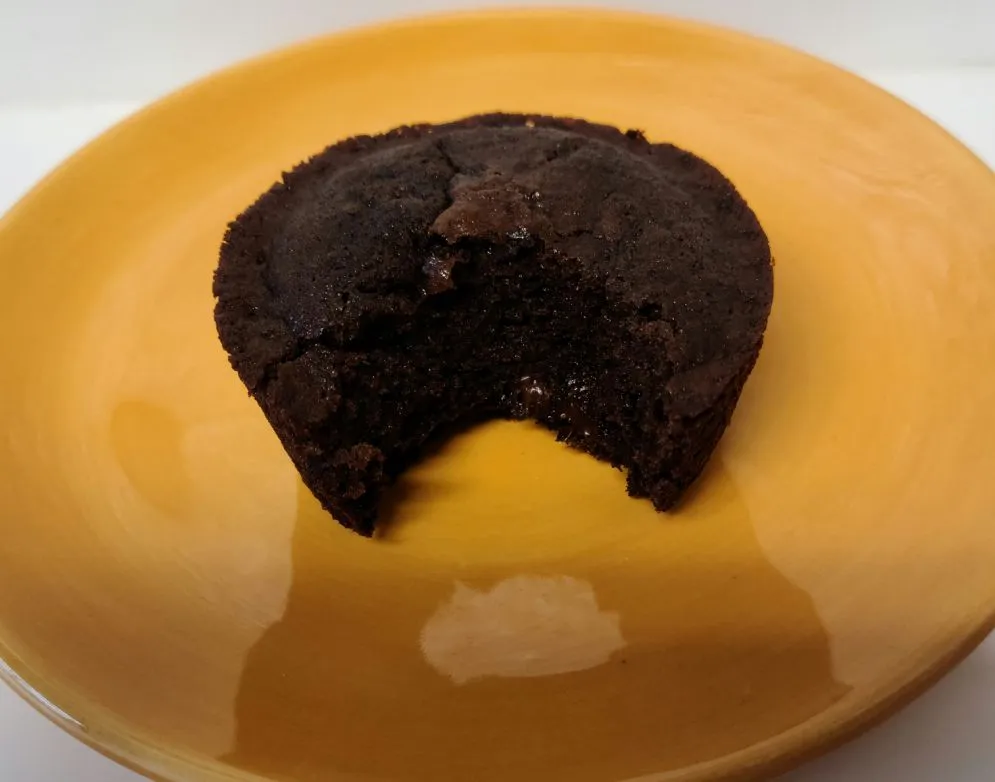 Schwarze Bohnen Brownies mit Proteinpulver