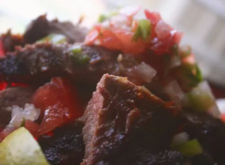 Bisonsteak mit frischer Fresca-Salsa