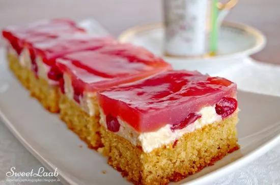 Leichter Kirschkuchen