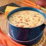 Cheddar-Kartoffel-Chowder