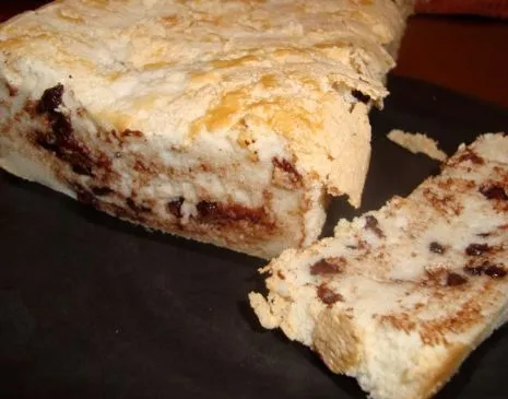 Leichter Engelshaftkuchen mit Mini-Schokoladenstückchen