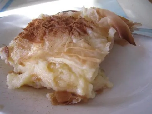 Mit Krabben gefülltes Croissant-Gericht