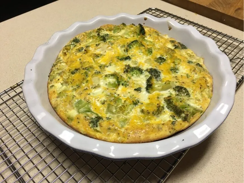 Brokkoli-Käse-Quiche ohne Teig