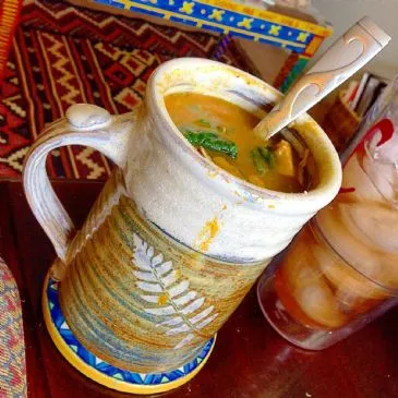 Niedrig-Kohlenhydrate, Hoch-Protein Kürbissuppe