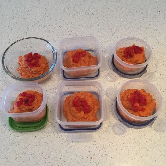 Gerösteter Paprika-Hummus