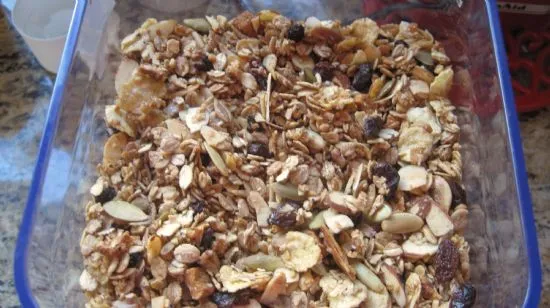 Ahorn-Granola mit Müsli