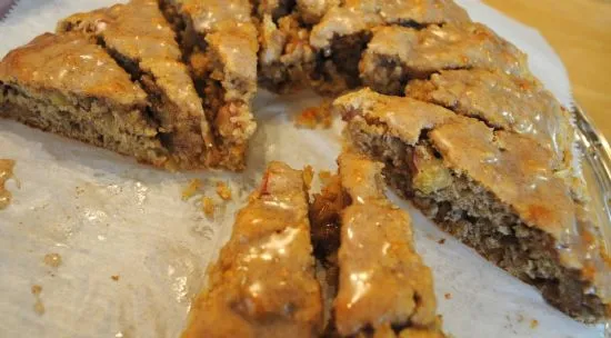 Glasierte Apfel-Scones