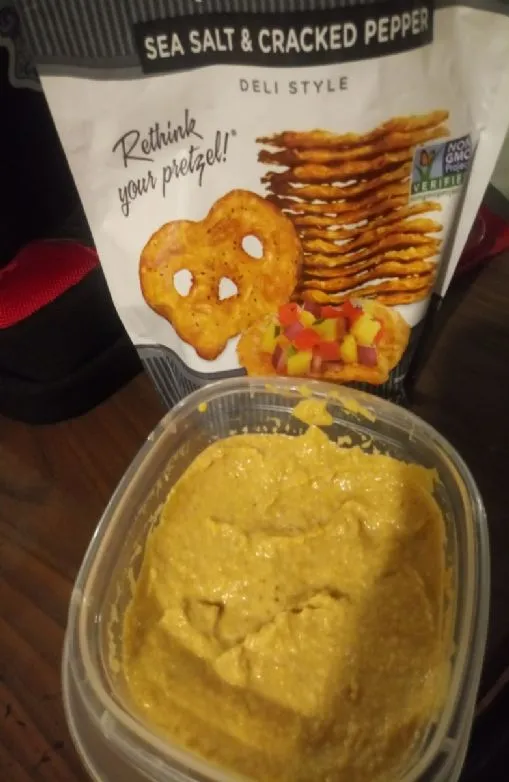 Würziger mexikanischer Hummus