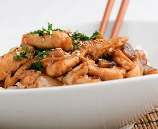 Zitronen-Hühnchen-Pfannengericht