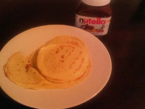 Palatschinken - Französische Crêpes (ergibt 16 kleine Crêpes)