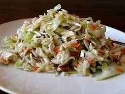 Asiatischer Slaw mit Ramen (von Annette)