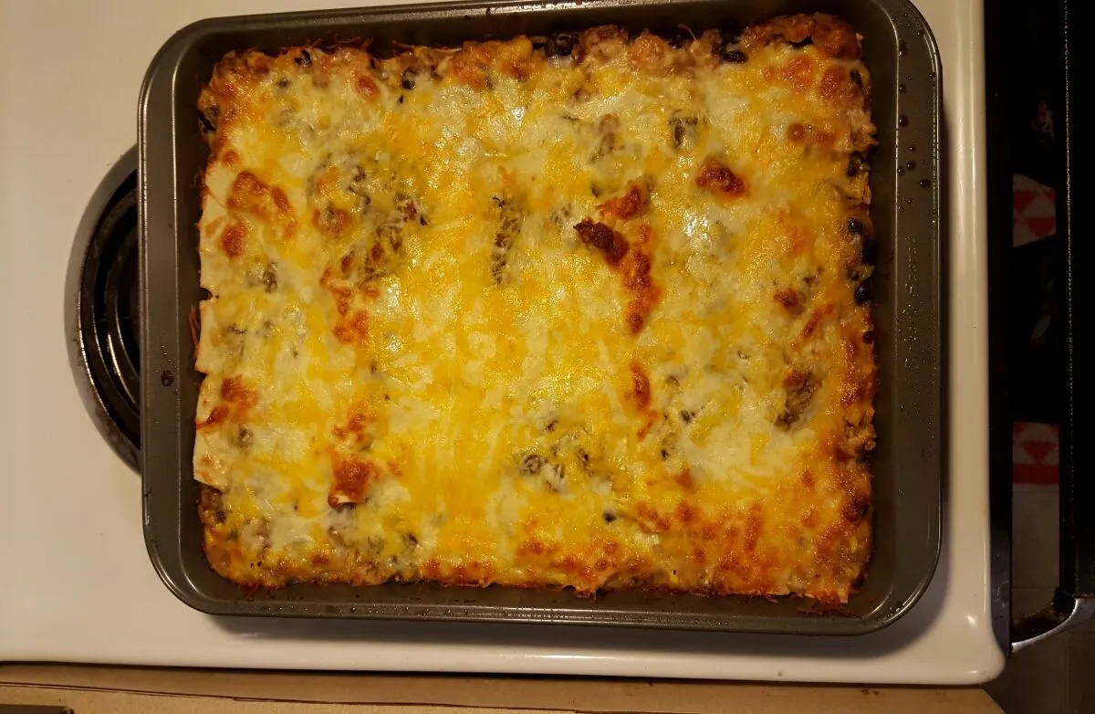 Käse-Hähnchen-Enchilada-Auflauf