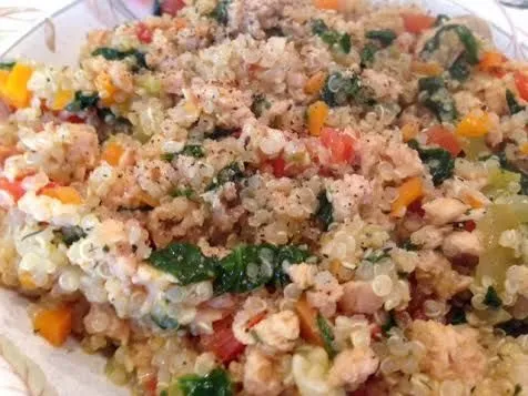 Warmer Lachs-Quinoa-Salat