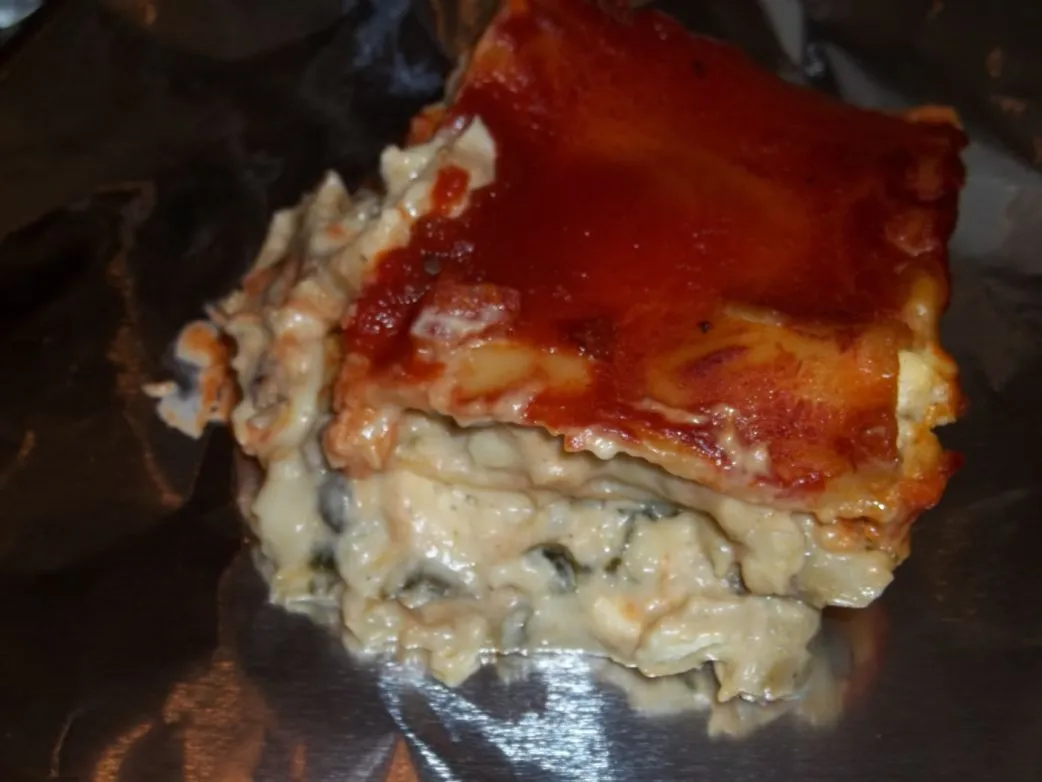 Blumenkohl-Alfredo-Spinat-Artischocken-Lasagne