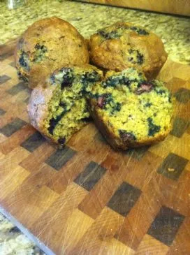 Brombeer-Mandel-Granola-Muffins