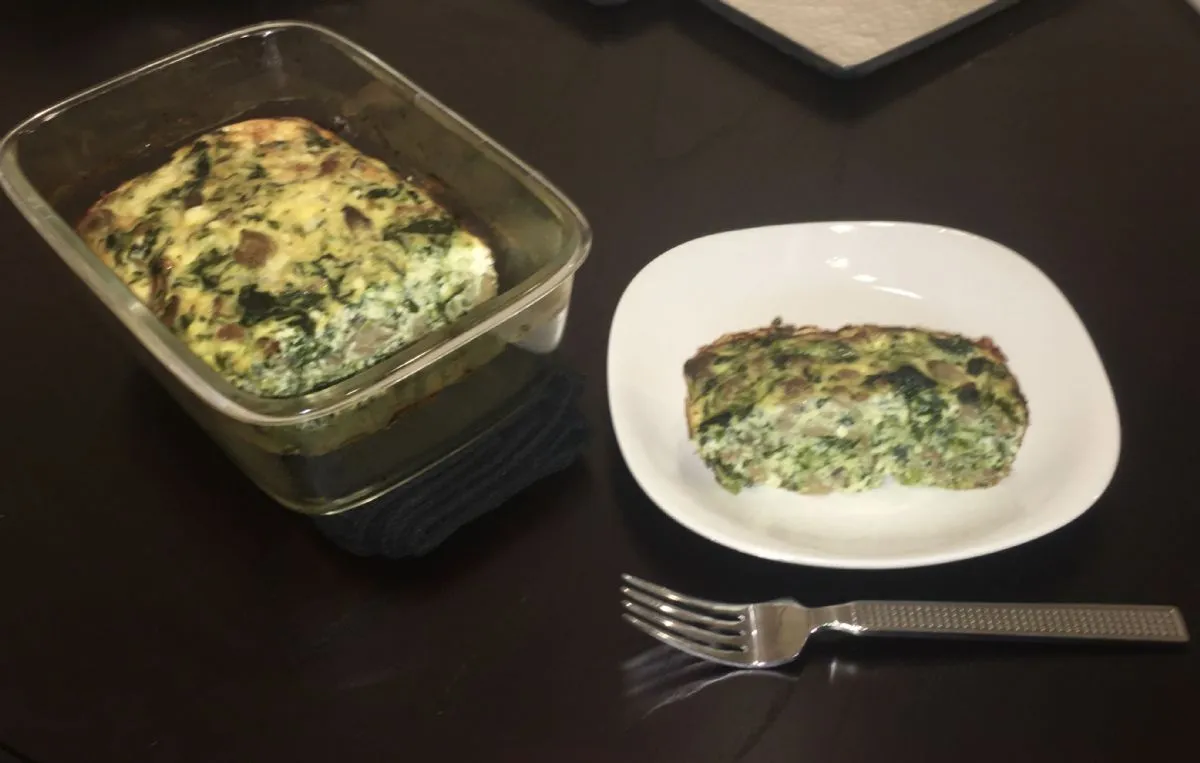 Eier, Wurst, Käse, Gemüse-Auflauf [Low Carb]