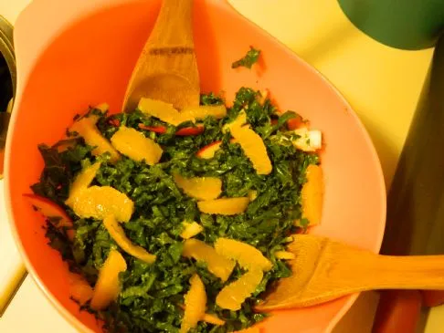 Roher Grünkohlsalat