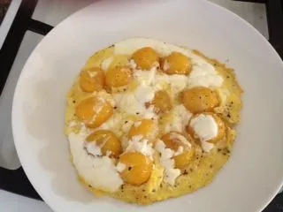 Mini-Frittata mit Traubentomaten