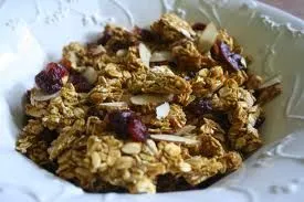 Kürbis-Gewürz-Granola