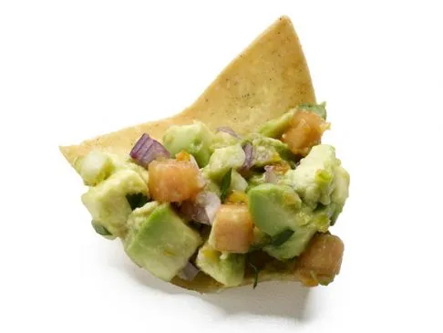 Würzige Papaya-Guacamole