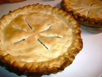 Tortiere (Französische Fleischpastete)