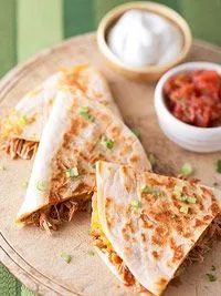 BBQ-Hühnchen & Cheddar-Quesadillas