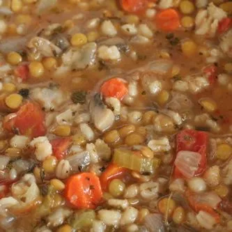 Linsen-Gersten-Suppe