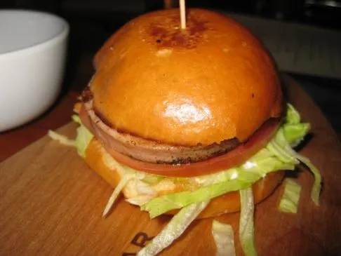 Gebratener Bologna-Slider