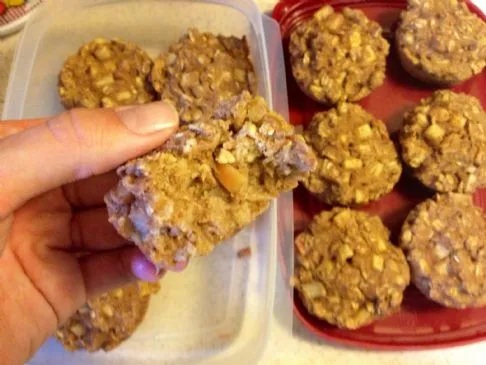 Erdnussbutter-Apfel-Vollkornmuffins