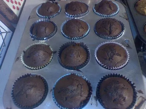 Quinoa-Muffins mit Schokoladenfudge (mit oder ohne Sauerrahm)